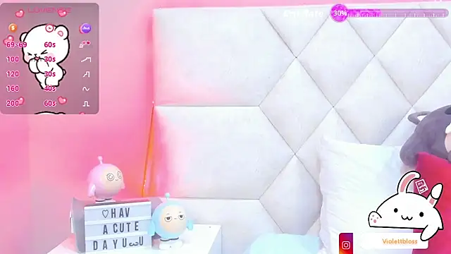 Violettbloss online show from 10-28-25, 03:10