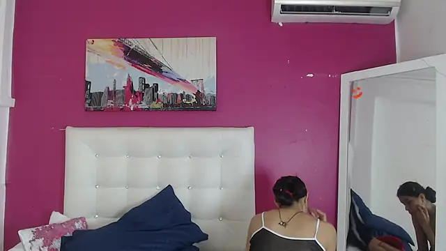 Snapshot of nextdoor_fantasy1 chatting on 10-23-25, 03:28 nextdoor fantasy1 online show from 10-23-25, 03:28