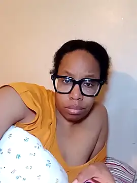 Snapshot of madamsensuale chatting on 02-09-25, 01:44 madamsensuale online show from 02-09-25, 01:44