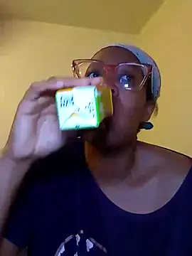 Snapshot of madamsensuale chatting on 03-19-25, 12:45 madamsensuale online show from 03-19-25, 12:45