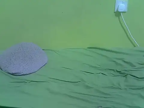 Snapshot of queendebbie chatting on 10-01-25, 05:41 queendebbie online show from 10-01-25, 05:41