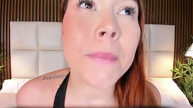 LiaTink online show from 12-05-25, 05:09