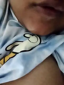 Snapshot of smile_pretty chatting on 12-18-24, 05:21 smile pretty online show from 12-18-24, 05:21