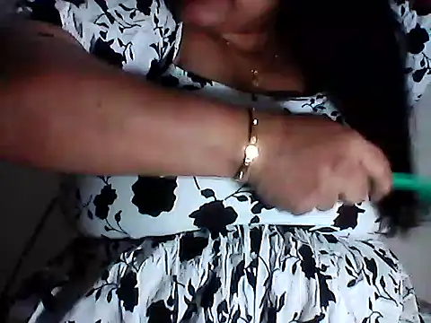 Snapshot of smile_pretty chatting on 01-07-25, 04:59 smile pretty online show from 01-07-25, 04:59