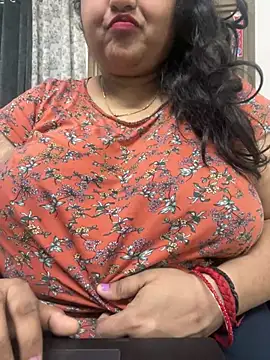 Snapshot of smile_pretty chatting on 02-17-25, 05:43 smile pretty online show from 02-17-25, 05:43