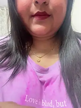 Snapshot of smile_pretty chatting on 03-13-25, 06:23 smile pretty online show from 03-13-25, 06:23