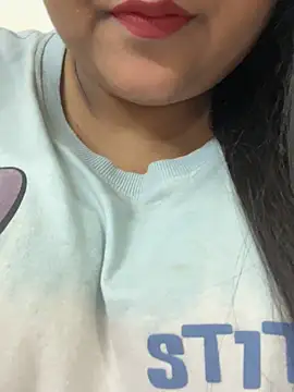 Snapshot of smile_pretty chatting on 10-03-25, 02:58 smile pretty online show from 10-03-25, 02:58