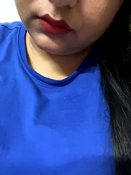 Snapshot of smile_pretty chatting on 10-17-25, 07:05 smile pretty online show from 10-17-25, 07:05