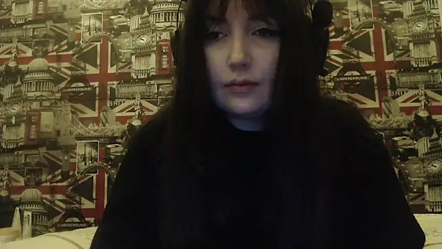 Lynylou online show from 02-12-26, 09:54