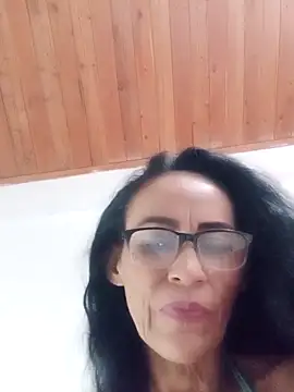 Snapshot of BarbaraMature chatting on 02-24-26, 04:27 BarbaraMature online show from 02-24-26, 04:27