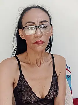 Snapshot of BarbaraMature chatting on 06-24-26, 04:17 BarbaraMature online show from 06-24-26, 04:17