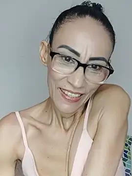 Snapshot of BarbaraMature chatting on 07-11-26, 02:53 BarbaraMature online show from 07-11-26, 02:53