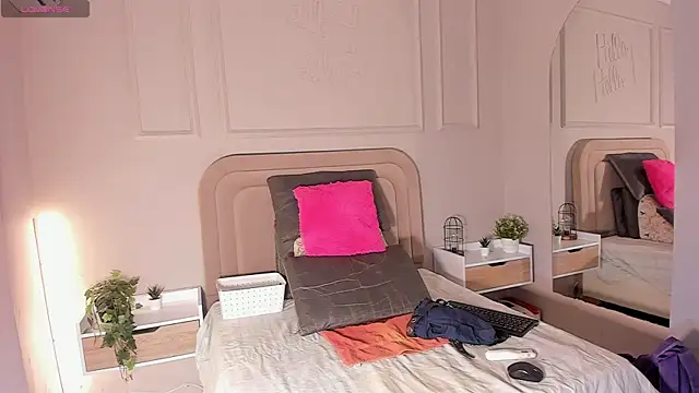 Maristxxr online show from 10-07-25, 08:39