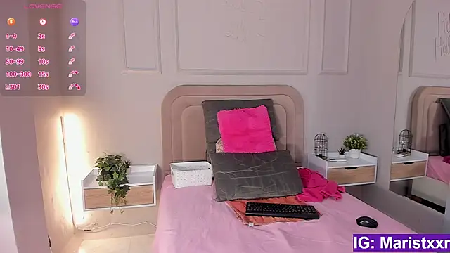 Maristxxr online show from 11-21-25, 07:34