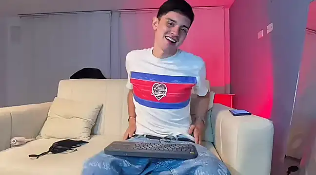 Snapshot of bastia_noooo chatting on 12-12-24, 01:53 bastia noooo online show from 12-12-24, 01:53