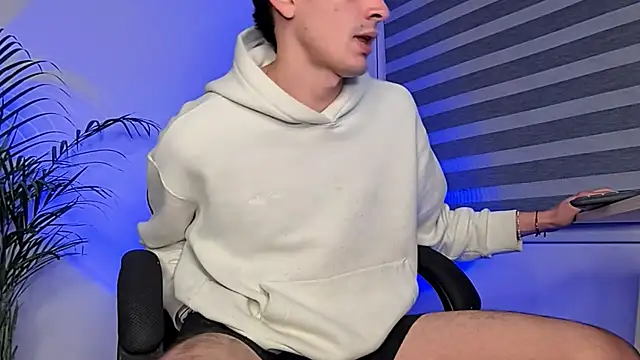 Snapshot of bastia_noooo chatting on 09-15-25, 05:51 bastia noooo online show from 09-15-25, 05:51