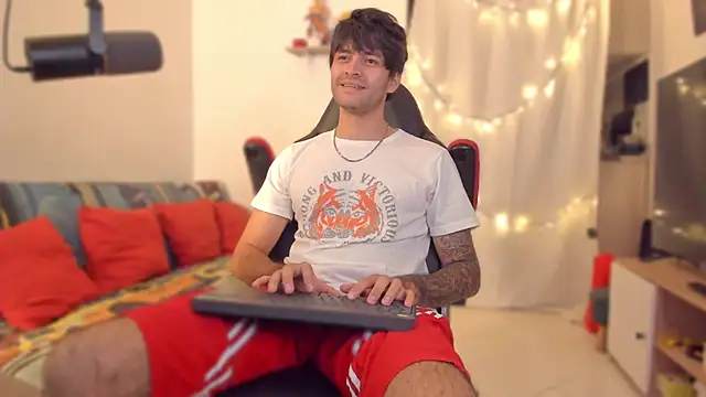 justin stark7 online show from 12-19-25, 09:33