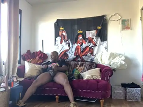 Snapshot of bigshh8 chatting on 10-30-25, 05:57 bigshh8 online show from 10-30-25, 05:57