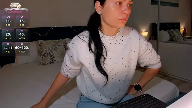 devilish angel online show from 12-23-25, 05:38