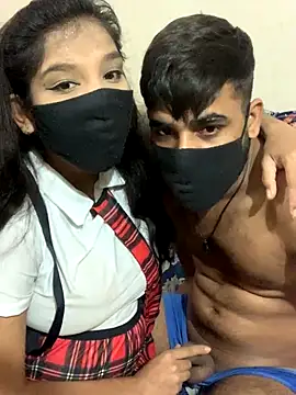 hottiess69 online show from 11-04-25, 07:07