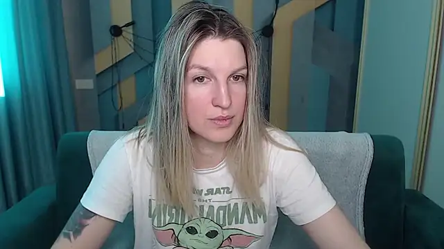 EmilyWalkeri online show from 02-22-26, 07:29