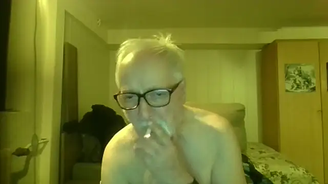 Snapshot of Sammy1660 chatting on 04-24-26, 10:23 Sammy1660 online show from 04-24-26, 10:23