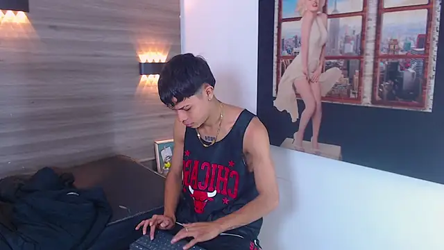 Levis Montes online show from 01-09-25, 01:24