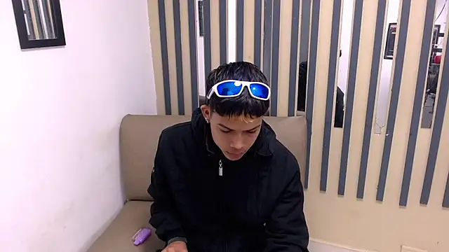 Levis Montes online show from 01-28-25, 12:11