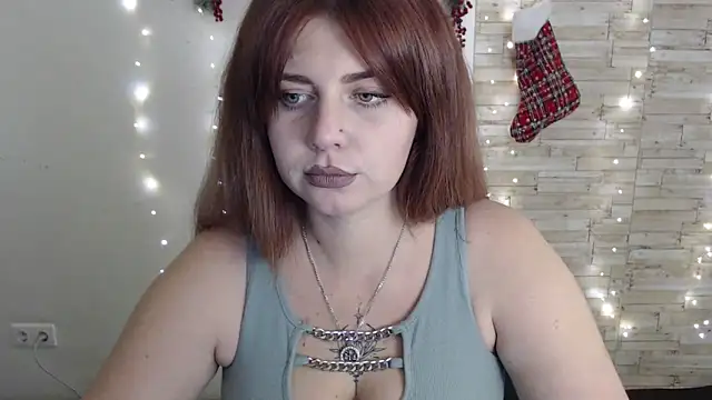 Lizzy Love online show from 12-16-24, 10:56