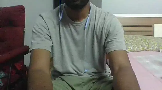 Snapshot of IndianEurope chatting on 01-20-25, 02:03 IndianEurope online show from 01-20-25, 02:03