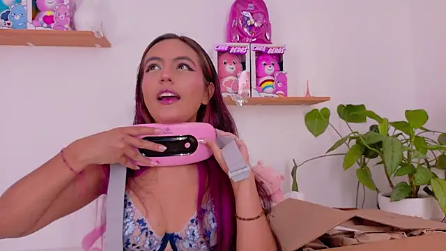 emily bank online show from 04-05-26, 04:26