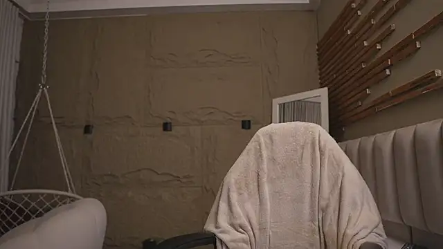 Logan Varela online show from 03-23-26, 02:21