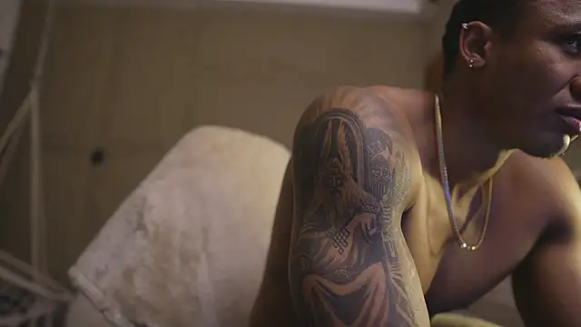 Logan Varela online show from 03-28-26, 02:05