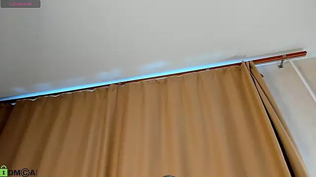 Valerie Woods online show from 07-06-26, 01:02