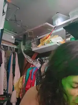 gurlnips online show from 01-09-26, 04:43