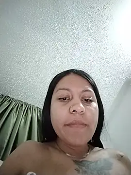 Snapshot of Tiphanydirty3 chatting on 06-07-26, 03:21 Tiphanydirty3 online show from 06-07-26, 03:21