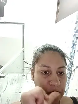 Snapshot of Tiphanydirty3 chatting on 06-16-26, 03:36 Tiphanydirty3 online show from 06-16-26, 03:36