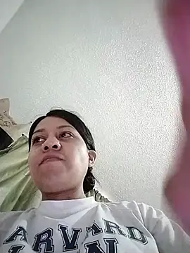 Snapshot of Tiphanydirty3 chatting on 06-23-26, 11:03 Tiphanydirty3 online show from 06-23-26, 11:03