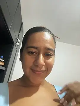  carito  online show from 11-26-25, 06:31