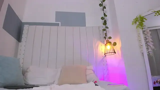 hannah gray online show from 11-18-25, 11:14