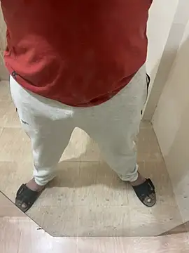 gingerguyblr online show from 01-21-25, 06:54