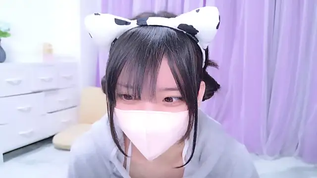 -Yuria- online show from 02-17-25, 02:59