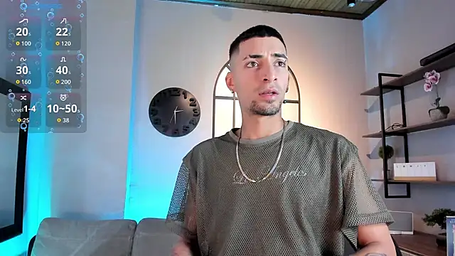 DrakeNeumann online show from 10-30-25, 04:03