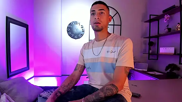 DrakeNeumann online show from 11-27-25, 03:41