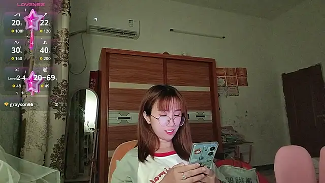 Lili 666 online show from 04-11-26, 04:44