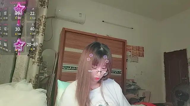 Lili 666 online show from 06-20-26, 04:10