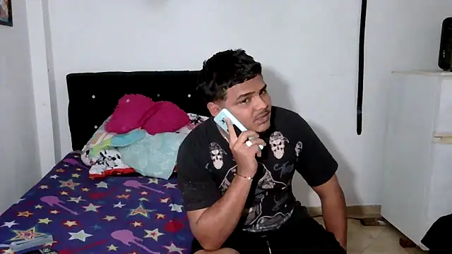 Boycuriousxxx online show from 03-20-26, 12:15