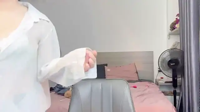 Na baby online show from 04-15-26, 07:58