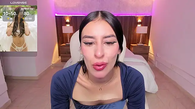 Snapshot of karlaa_james chatting on 04-23-26, 11:09 karlaa james online show from 04-23-26, 11:09