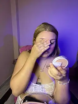 saray gomez22 online show from 04-14-26, 01:33